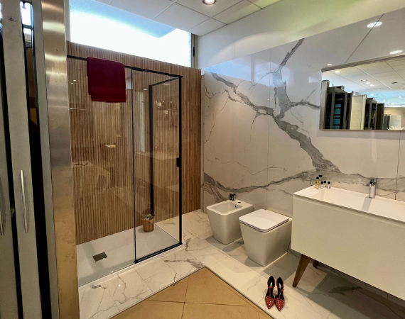 Grandi lastre e dettagli di design a Messina - showroom Punto Ceramica